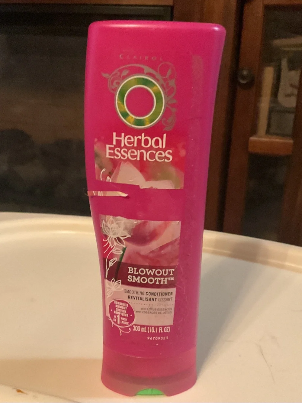 Herbal Essences Blowout Smooth Pink Smoothing Conditioner unopened